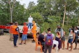 7°BBM realiza distribuição de cestas básicas em parceria com a Defesa Civil