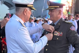 Comandante-Geral do CBMMG recebe Medalha Mérito Tamandaré