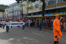 Escola Cívico-militar Governador Bias Fortes participa do “Dia do Aviador” na cidade de Santos Dumont