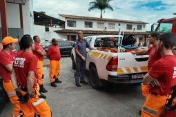 Visando período de estiagem, bombeiros recebem treinamentos para manutenção e melhor utilização de equipamentos mecanizados
