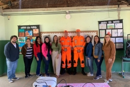CBMMG realiza palestra educativa em escola estadual de Muriaé como parte do projeto “Além da Lama”