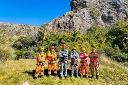 Bombeiros de São Lourenço participam de treinamento de salvamento em montanha promovido pelo Parque Nacional do Itatiaia