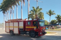 Bombeiros de Janaúba participam de simulado de incêndio em frigorífico da cidade
