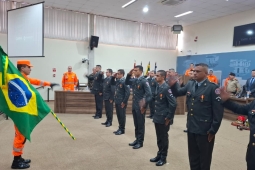 Solenidade marca os 45 anos do Corpo de Bombeiros em Pouso Alegre