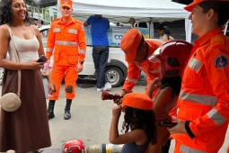 CBMMG leva experiência operacional e espírito natalino a evento da AFAS