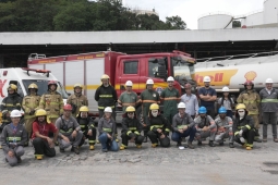 Bombeiros realizam simulado de emergência com produtos perigosos em Betim