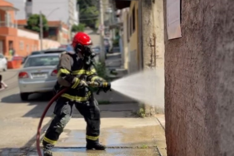 Bombeiros de Teófilo Otoni realizam simulado em hospital do município